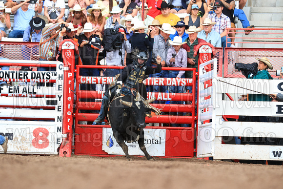 Cheyenne Friday Semi Finals Bull Riding (475) Sage Kimzey