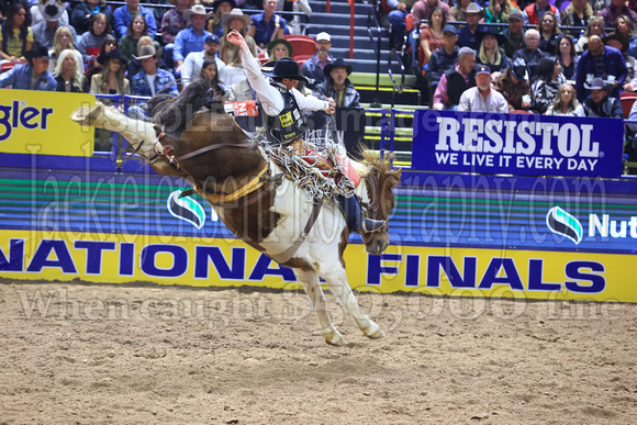 Round One 23' (927) Saddle Broncs Layton Green Broken Button Stace Smith Pro Rodeo