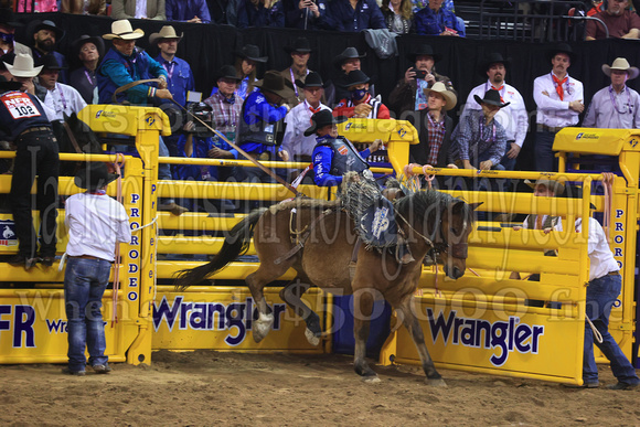 NFR RD Two (2571) Saddle Bronc , Ryder Wright, Archie, Five Star