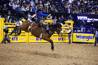 NFR RD Ten (3252) Saddle Bronc, Wyatt Casper, Black Tie, Sankey