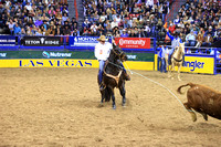 NFR RD Eight (1404) Team Roping, Dustin Egusquiza, Travis Graves