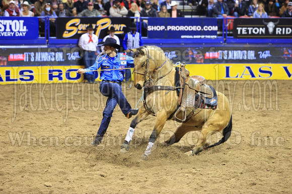 NFR RD Eight (3018) Tie Down Roping, Shane Hanchey