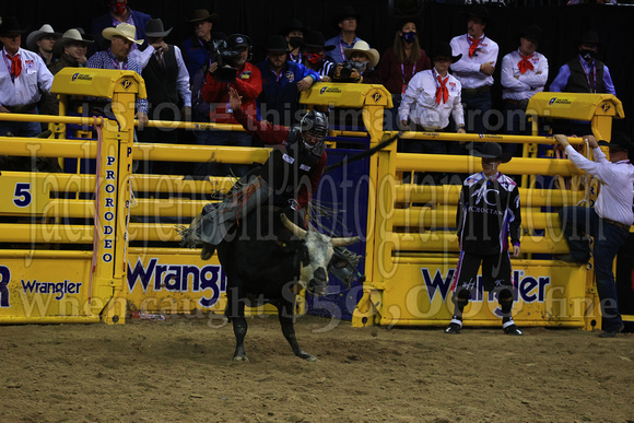 NFR RD ONE (5865) Bull Riding , Ruger Piva, Rico Suave, JC Kitaif