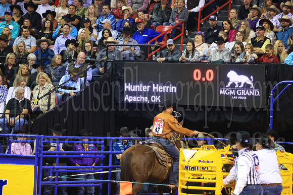 NFR RD Four (2733) Tie Down Roping, Hunter Herrin