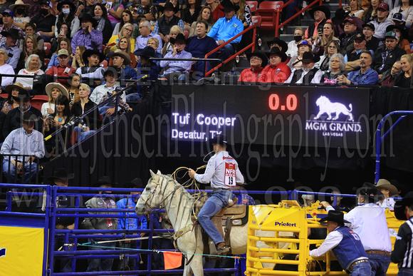 NFR RD ONE (3960) Tie Down Roping, Tuf Cooper