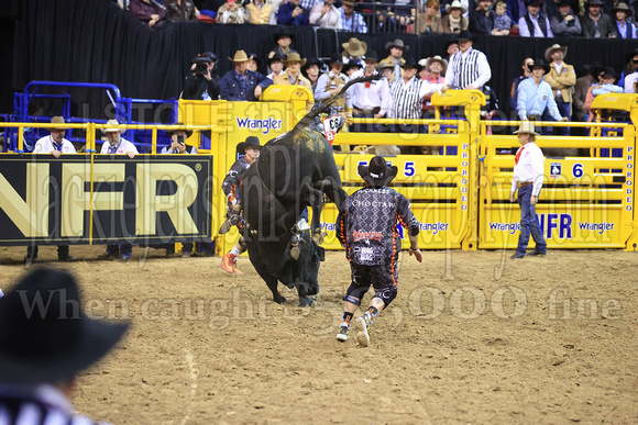 Round 2 Bull Riding (1388)  Reid Oftedahl, Under the Influence, Rafther H